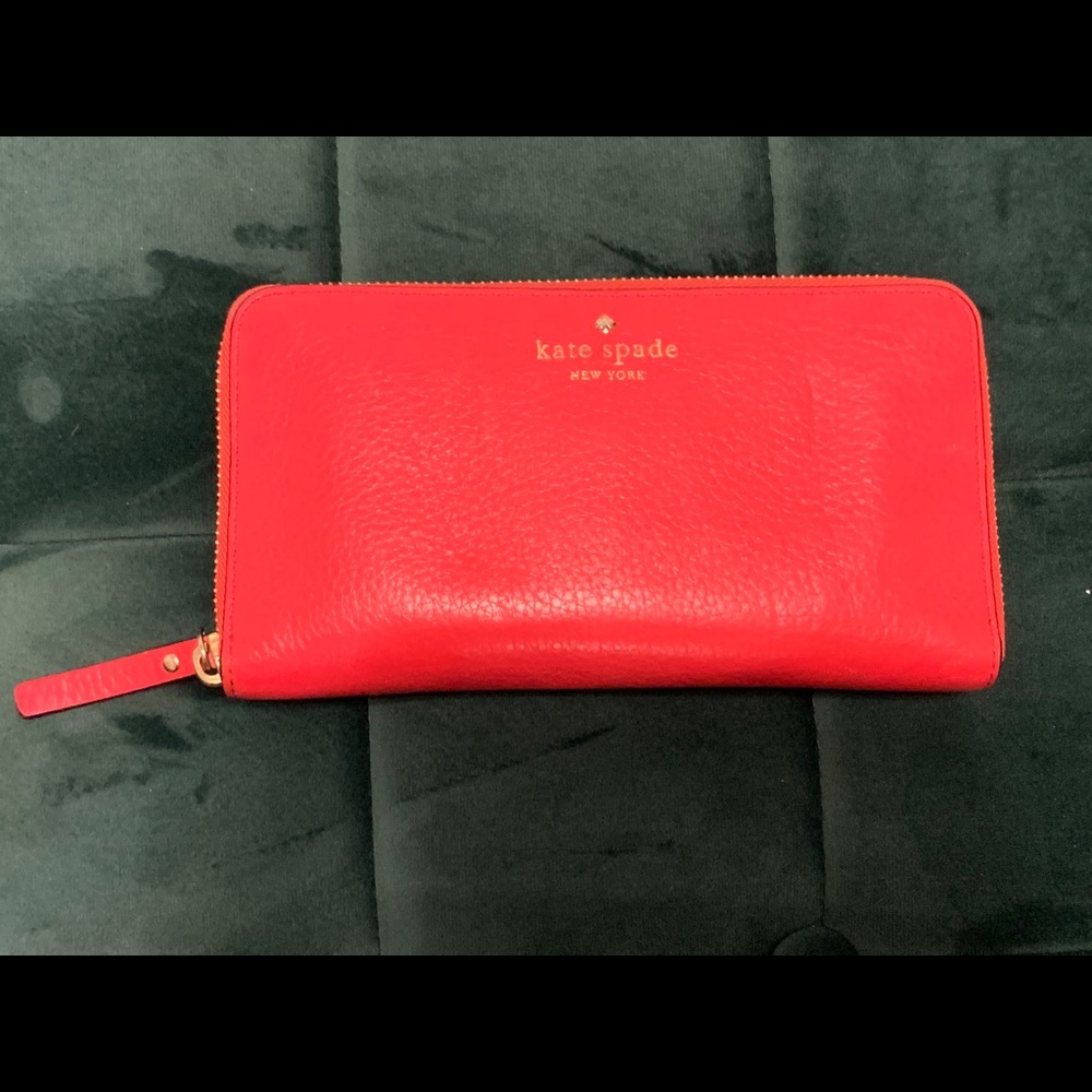 Kate Spade Zip Wallet